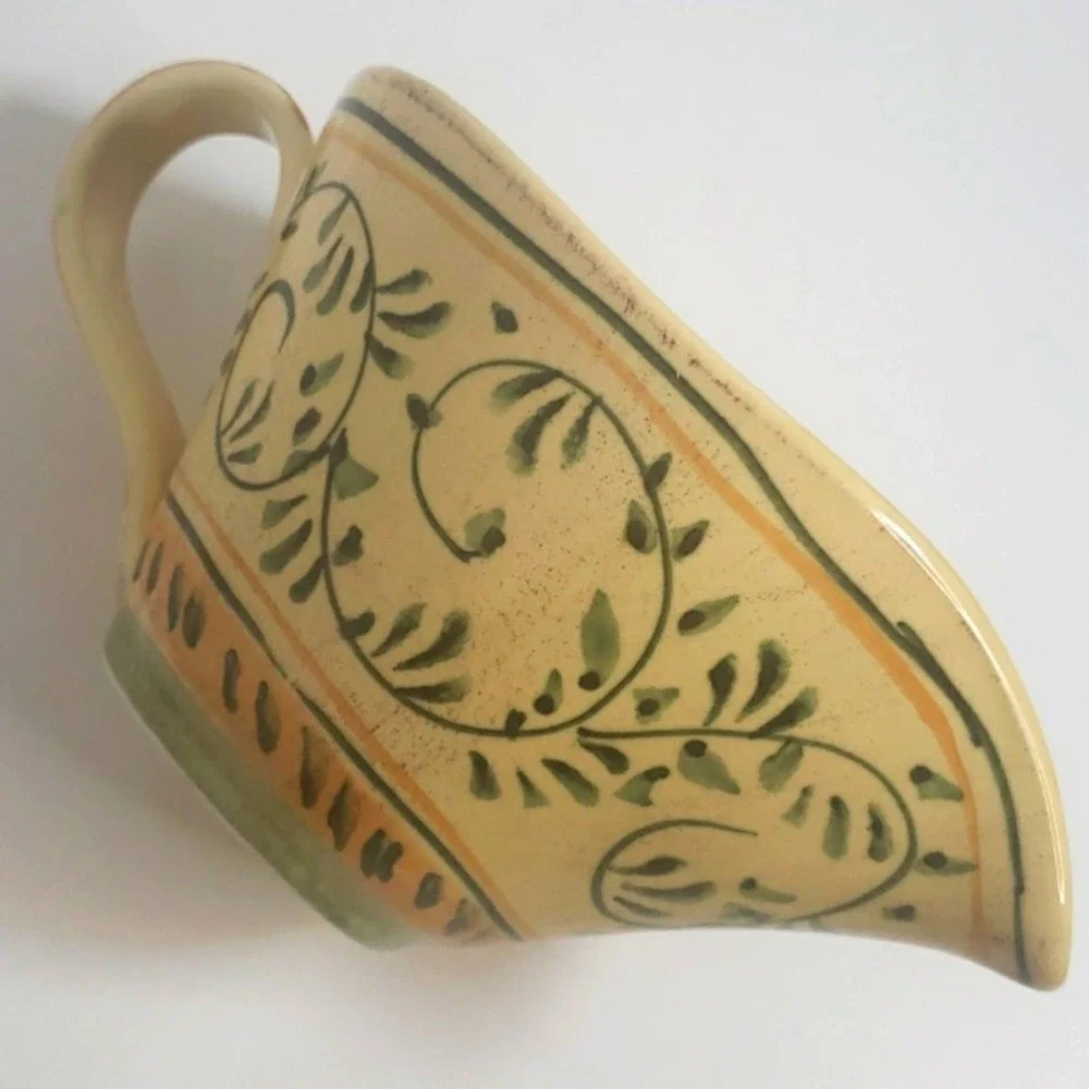 Crate & Barrel Emilia Large Vintage Gravy Sauce Boat Server Rare Italy Ivy